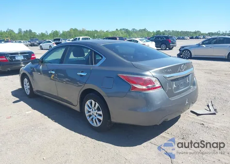 2015 Nissan Altima 2.5 S z USA, uszkodzony, nr VIN 1N4AL3AP9FN406188